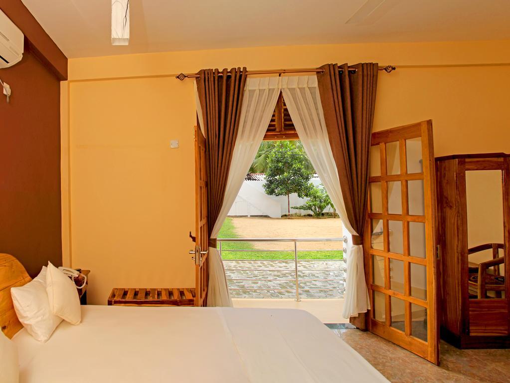 Bluewater Beach Resort Trincomalee Habitación foto