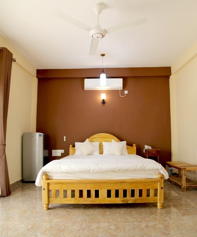 Bluewater Beach Resort Trincomalee Habitación foto