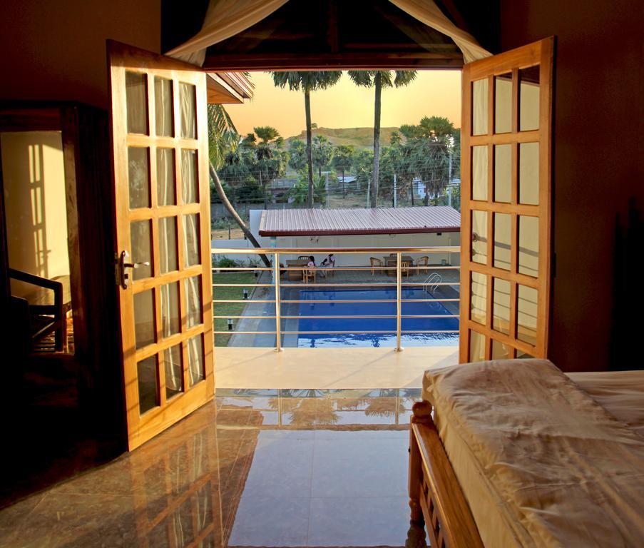 Bluewater Beach Resort Trincomalee Habitación foto