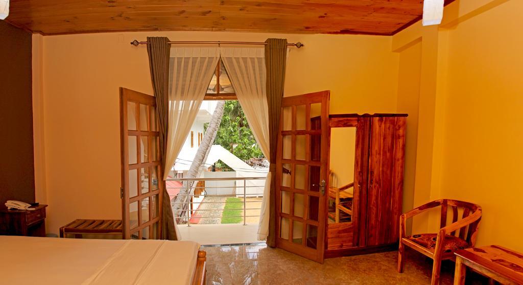 Bluewater Beach Resort Trincomalee Habitación foto